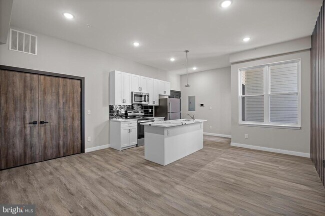 Foto del edificio - 405 N Simpson St