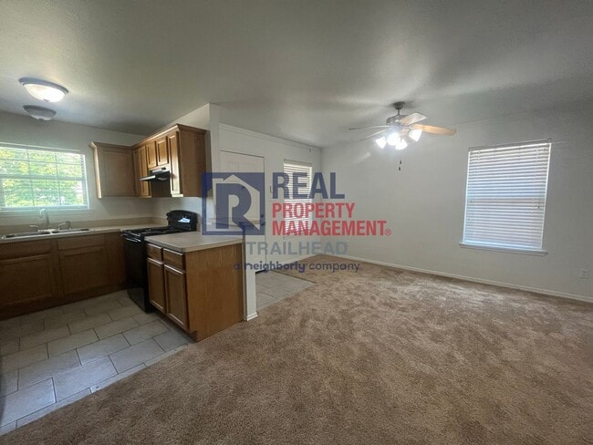 Foto del edificio - 1920 Galveston Ave