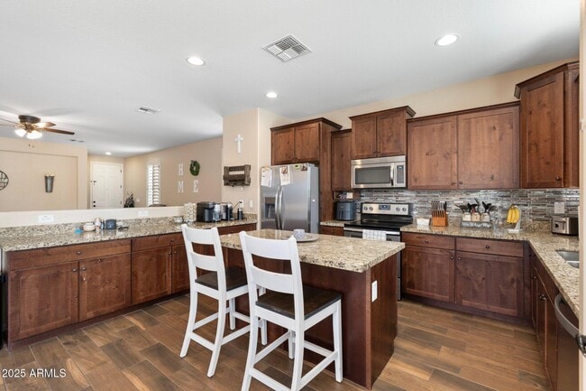 Foto del edificio - 6763 W Wethersfield Rd