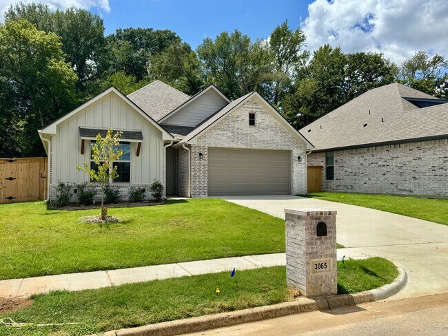 Foto del edificio - 3065 Guinn Farms Rd