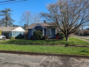 Building Photo - 7928 SE 19th Ave
