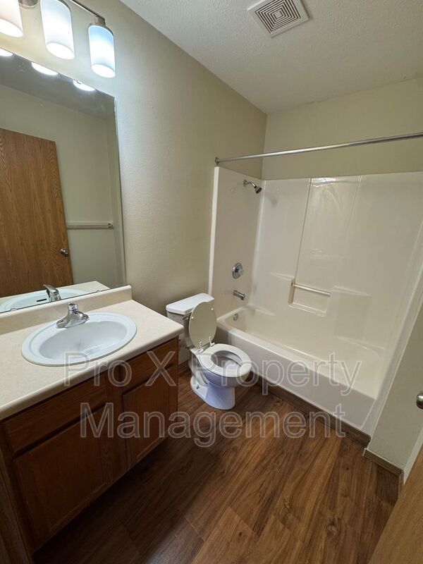 Foto del edificio - 2119 Southfork Dr