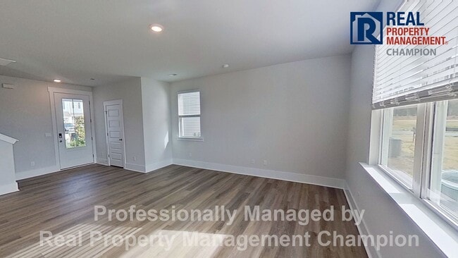 Building Photo - New Construction 4 BD/2.5 BA Home in Leland