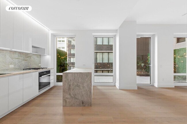 Foto del edificio - 15-1869 W 61st St