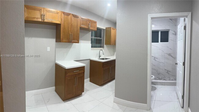 Building Photo - 833 NE 153rd St