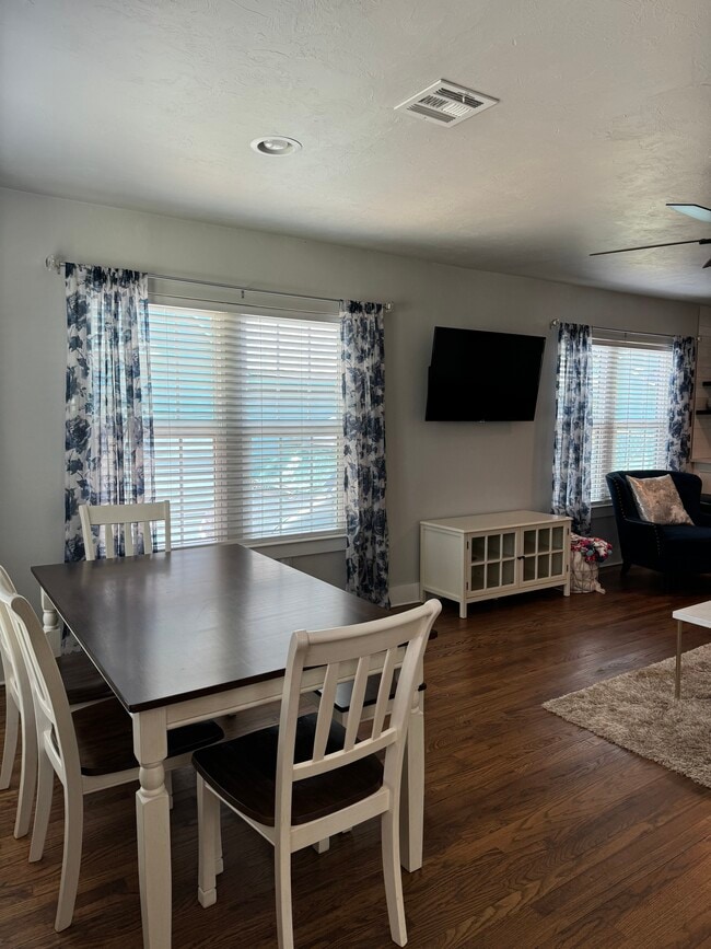 Building Photo - 1529 NW 46th St