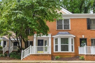 Building Photo - 7500 Roswell Rd NE