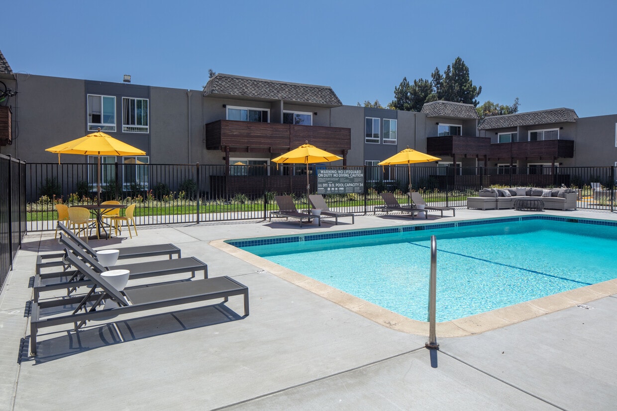 METRO FREMONT Apartments Fremont, CA