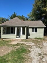 Building Photo - 3216 Franor St