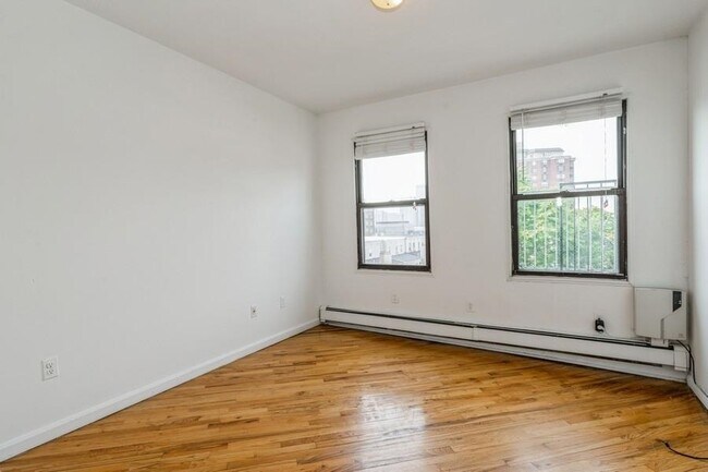 Foto del edificio - 409 1st St