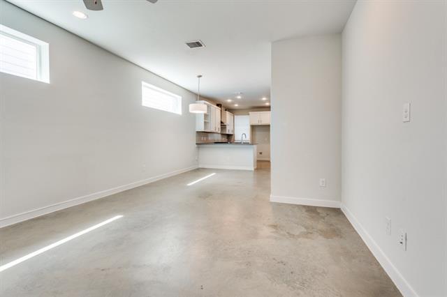 Foto del edificio - 1155 Crownview Ln