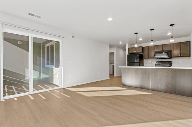 Building Photo - The Boundary