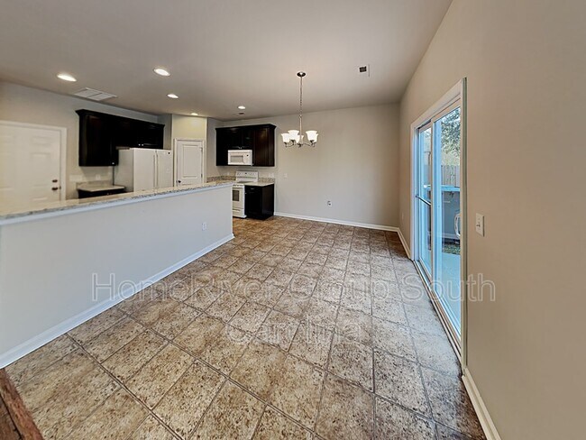Foto del edificio - 440 Delmont Dr