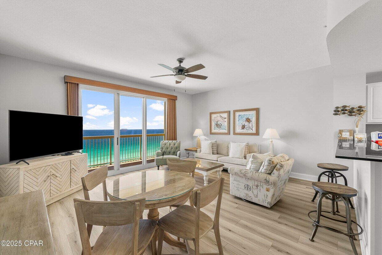 Foto principal - 15817 Front Beach Rd