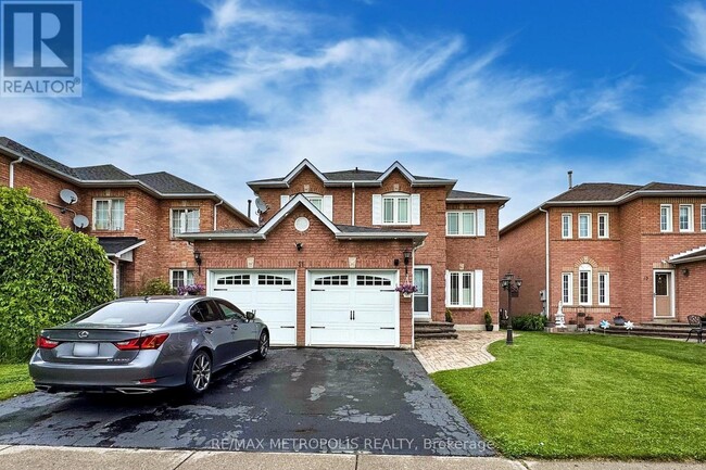 Building Photo - 11 Howes St