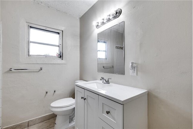 Building Photo - 1745 NW 29th Ln