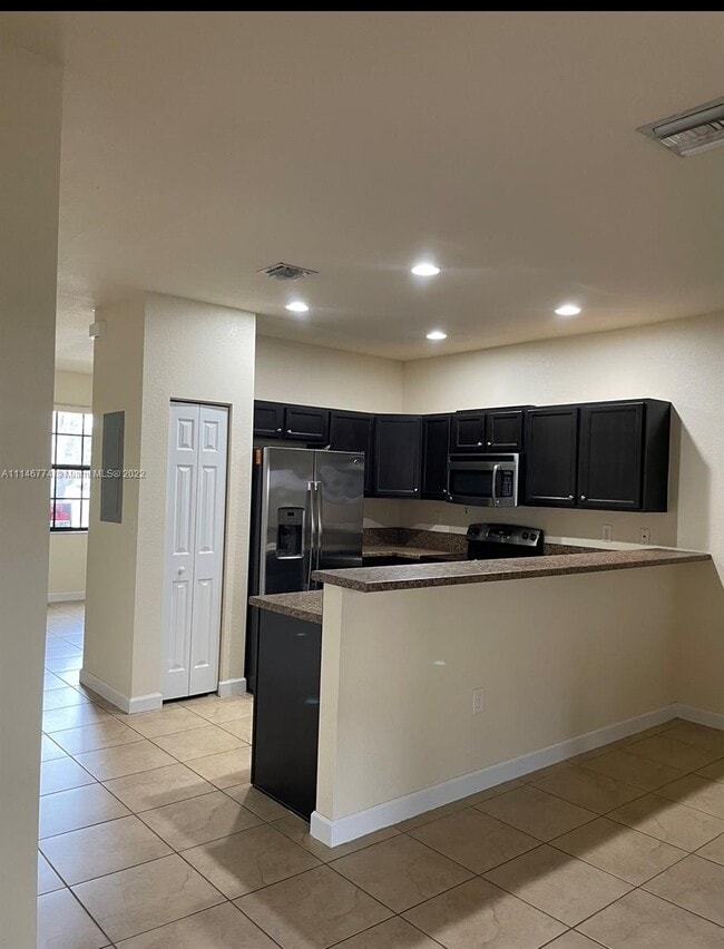 Foto del edificio - 3220 SE 5th St