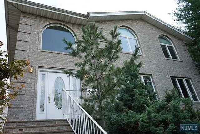 Primary Photo - 609 Edgewater Ave