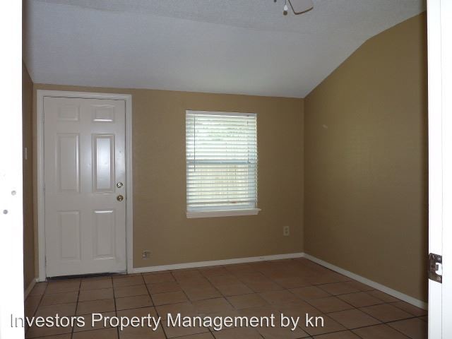 Building Photo - 3424-3508 Heather Moor Ct