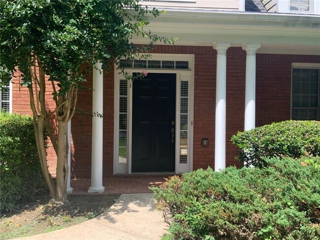Foto del edificio - 1762 Shady Hill Rd NE