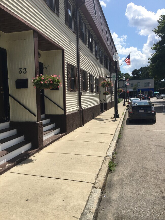 33 Berwick St, Melrose, MA 02176 Rentals in Melrose at 33 Berwick St