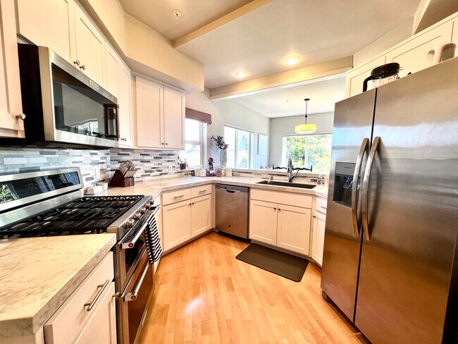 Foto del edificio - 307 N 73rd St