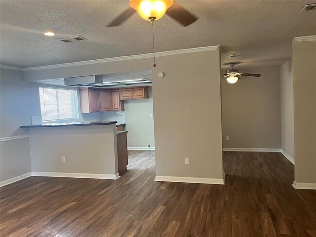 Foto del edificio - 9515 Sutter Park Ln