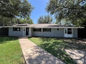 Building Photo - 424 Grace Dr