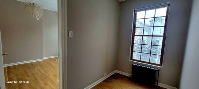 Foto del edificio - 677 Leonard St