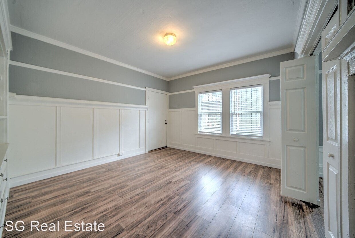 Foto principal - 482 40th St