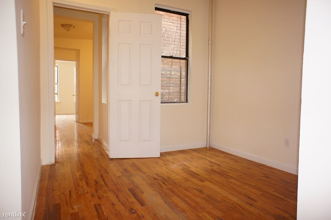 Primary Photo - 2 br, 1 bath Apartment - 208 Willis Ave