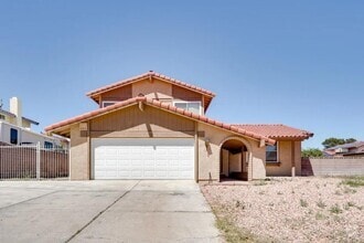 Building Photo - 864 E Eldorado Ln