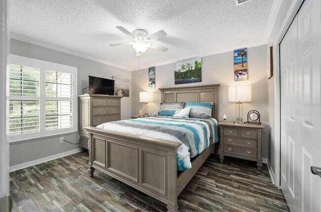 Building Photo - AVAILABLE BY JUNE 15TH. CHARMING 3/2 VILLA...