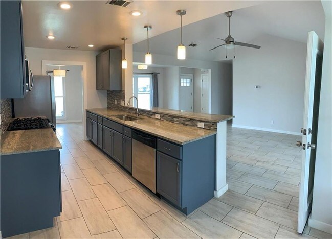 Foto del edificio - 5809 Gloucester Ln