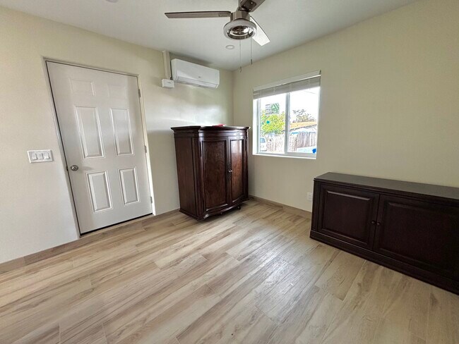Foto del edificio - 2732 Oceanside Blvd