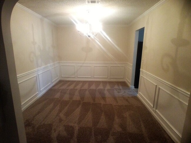 Foto del edificio - 1894 Roble Dr