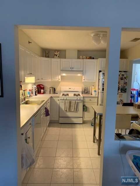Foto principal - 2182 Edwin Ave