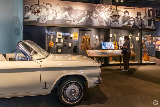 Learn about the history of Jerry Garcia and Bluegrass at the Bluegrass Hall of Fame.