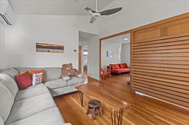 Foto del edificio - 44 Ferguson Ave