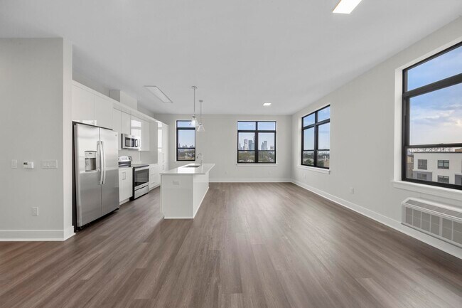 Building Photo - 121 34th St