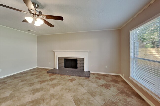 Foto del edificio - 9322 Wandsworth Dr