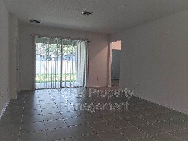 Foto del edificio - 4249 Nelson Brook Way