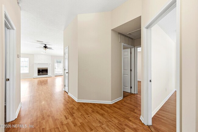 Building Photo - 2928 Waters View Cir