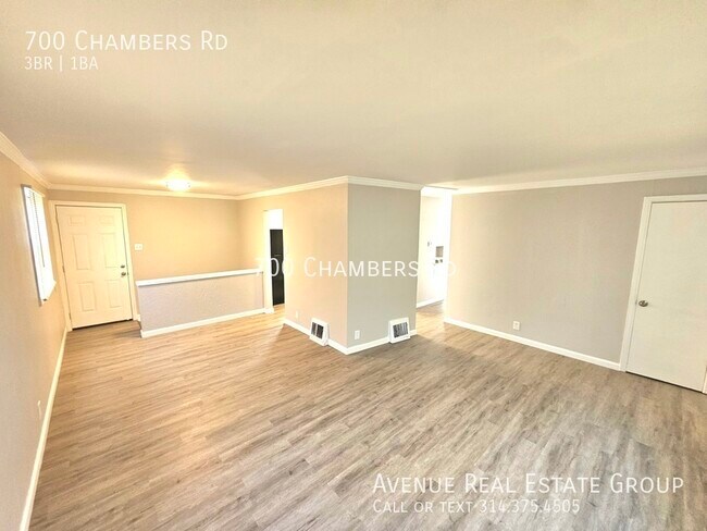 Building Photo - Just Listed! - 700 Chambers Rd