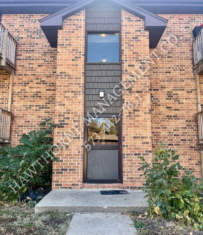 Foto del edificio - 2 Bedroom Condo in Rear of Complex