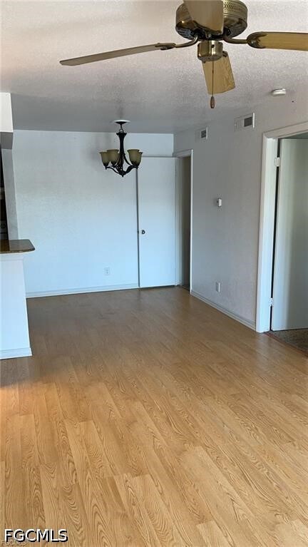 Foto del edificio - 2855 Winkler Ave