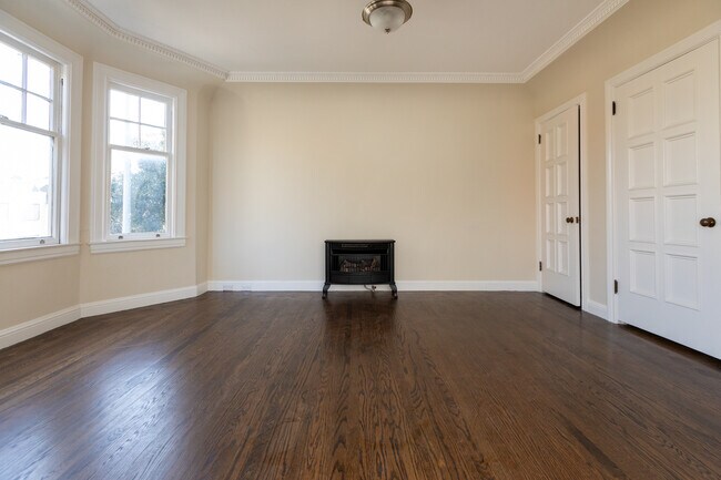 Living Room - 3950 Mission St