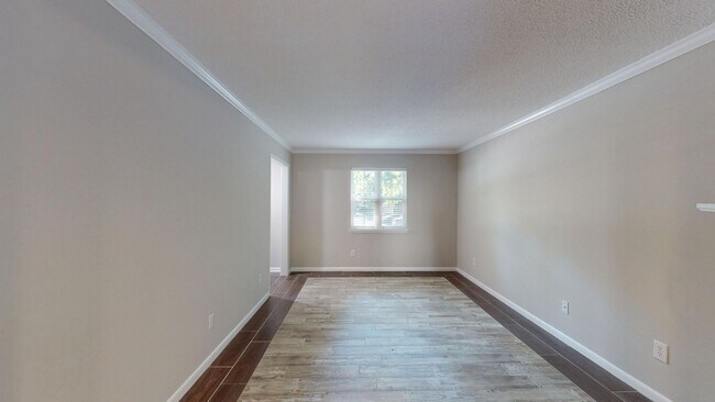 Foto del edificio - 3280 Heathstead Pl