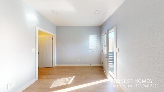 Foto del edificio - 146 1/2 Rosemont Ave-