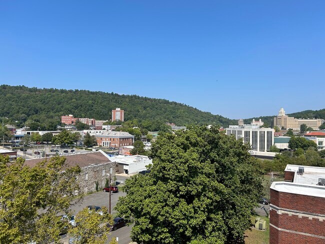 Foto del edificio - 125 Oak Street apartments